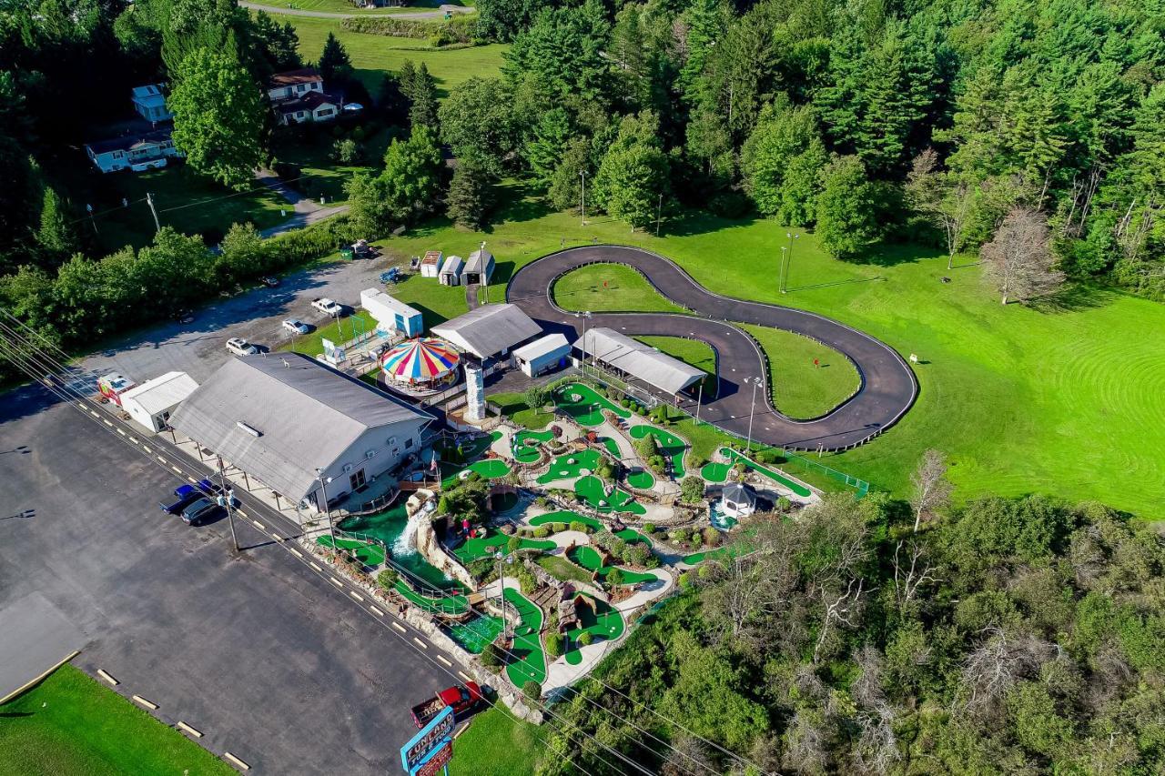 Roze Creek Villa МакХенри Екстериор снимка