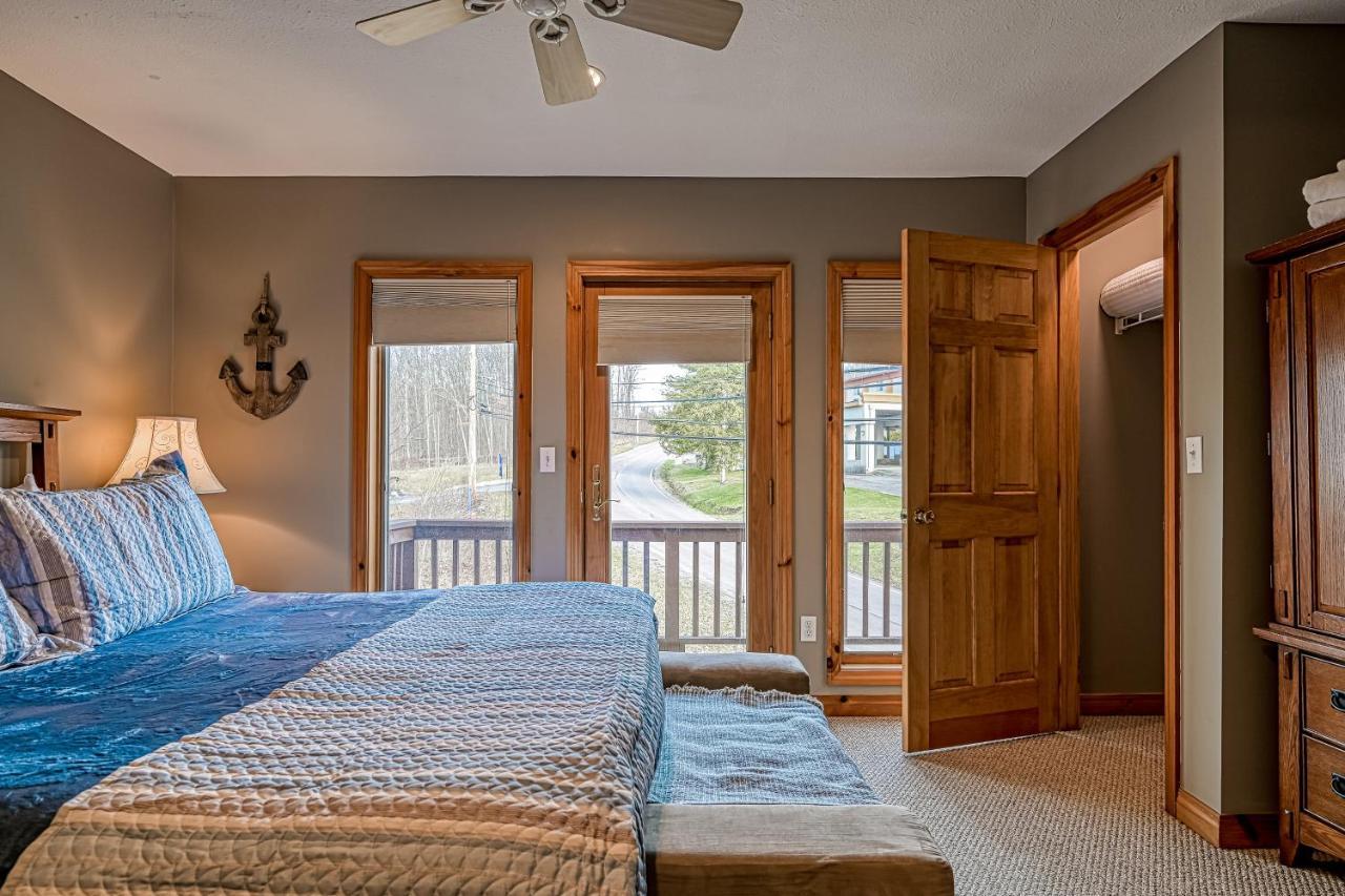 Roze Creek Villa МакХенри Екстериор снимка